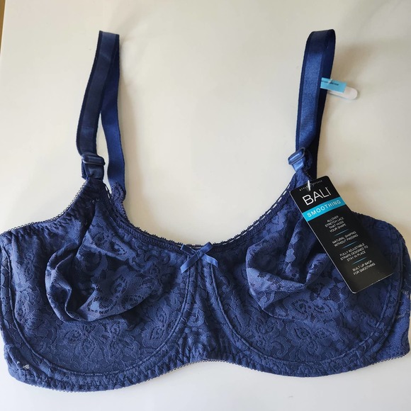 Bali Intimates & Sleepwear Nwt Bali Lace Smoothing Bra 38c Navy